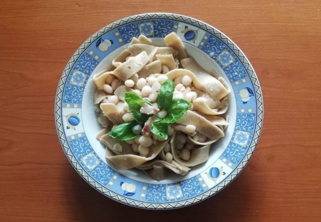 piatto di lagane di farina di fagiolo di Controne